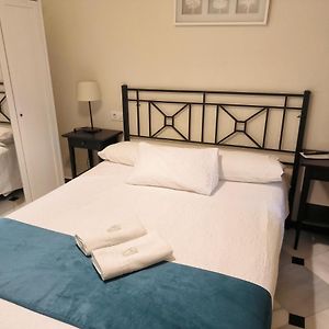 Double Kamer met een Gezamenlijke Badkamer